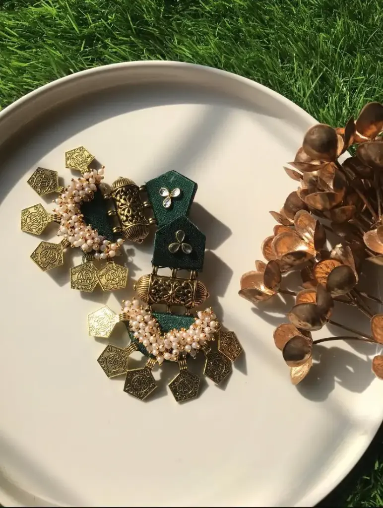 Long Hexagon Ginni Earrings_74