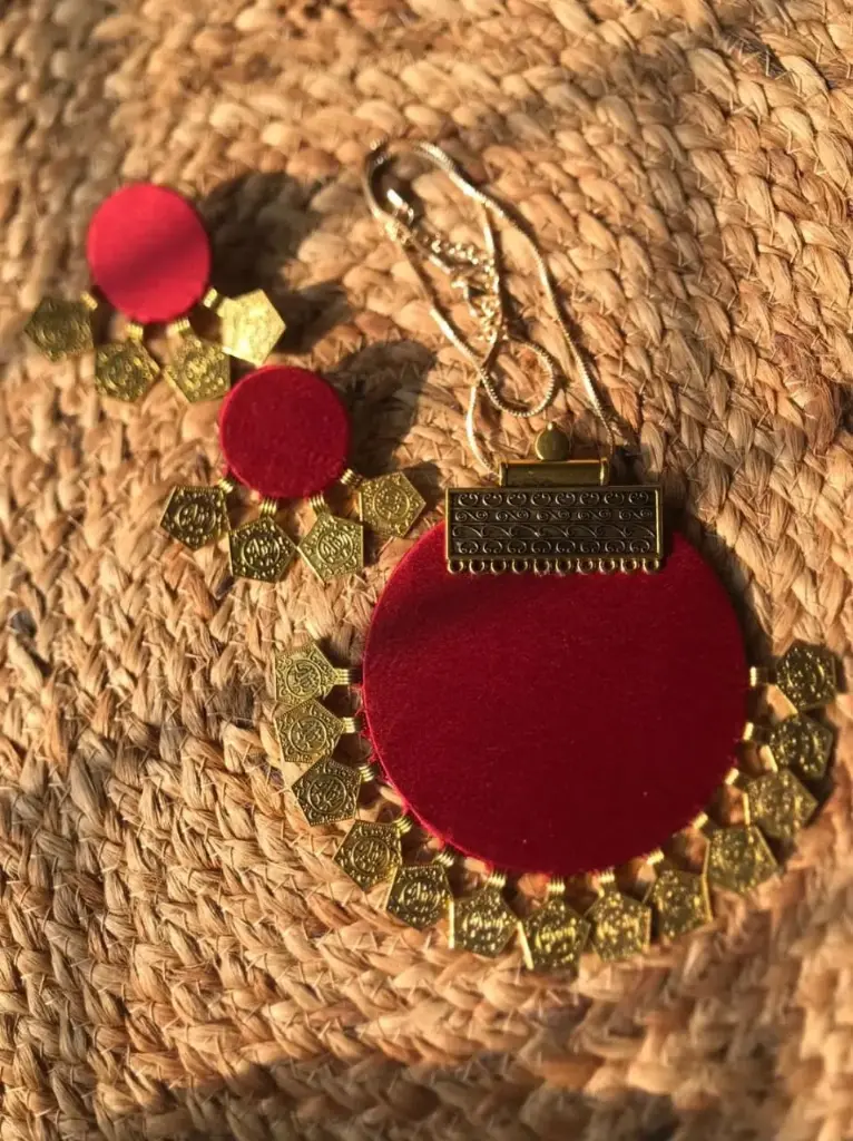 Round Ginni Necklace_81