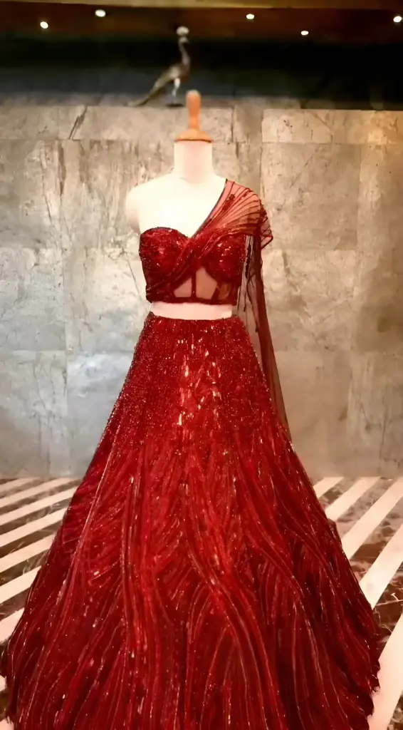 The Crimson Radiance Bridal Red Piece_572