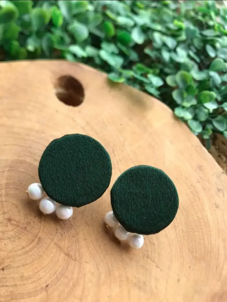 Pearl Drop Studs_151