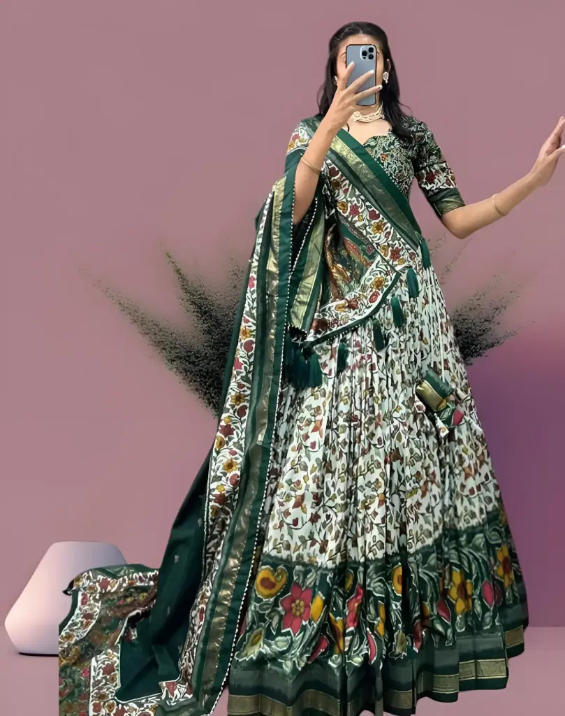 Ira Emerald Kalamkari Chaniya Choli Set_169