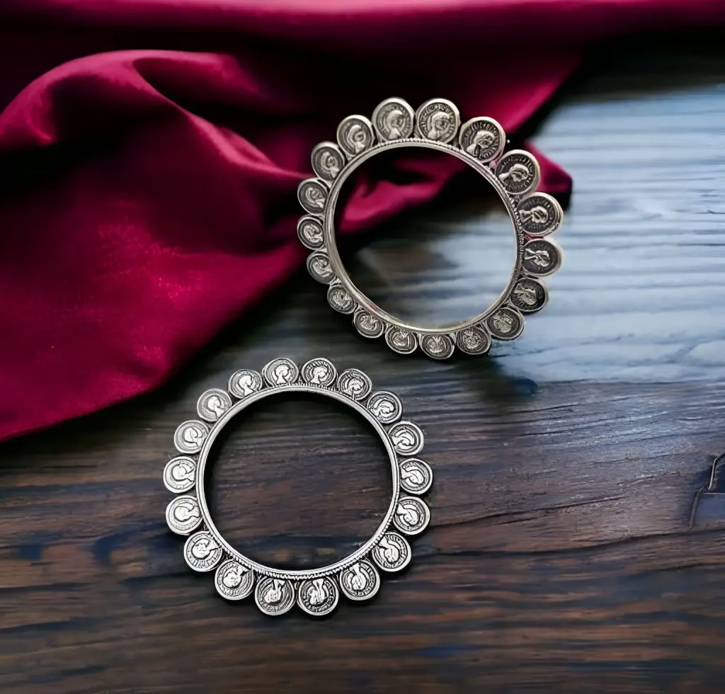 Tribal Echoes Oxidised Silver Bangles_220