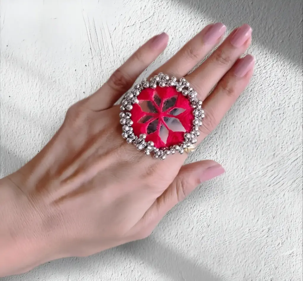 Mirror Blossom Thread Ring