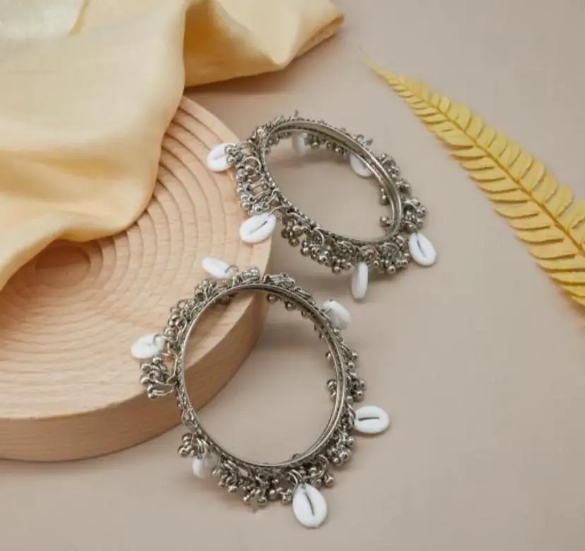 Oxidised Cowrie Shell & Ghungroo Bangles