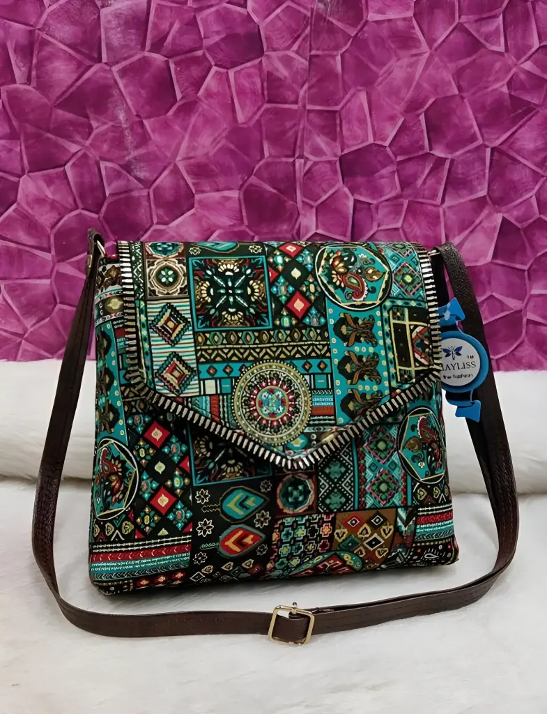  The Artistic Patchwork Bag_348