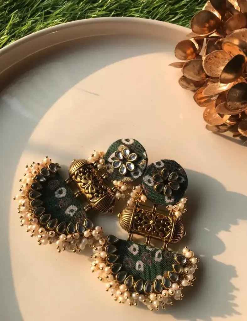 Tribal Drop Bandhani Print Dangler_141