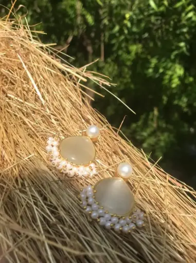 Pearl Drop Earrings_93