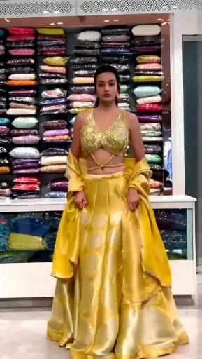 [527] Sun Kissed Modern Wedding Couture_527