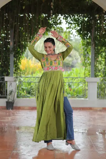[180] Embroidered Navratri Kurti with Side Slit(K)_180