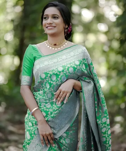[191] Kanjeevaram Silk Saree with Zari Work_191