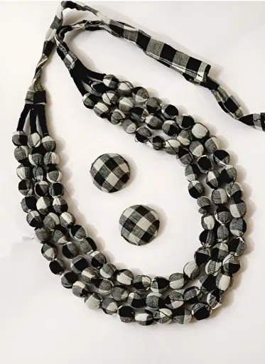 [223] Black & White Checkered Fabric Bead Necklace Set