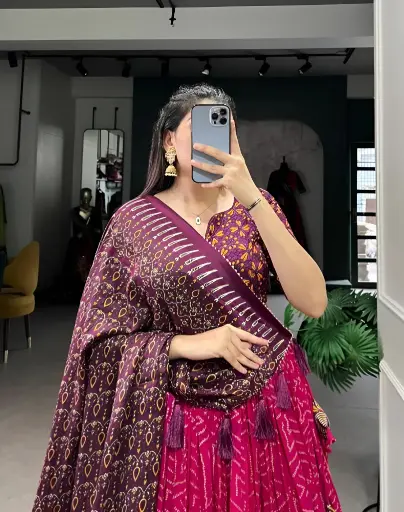 [270] Magenta Bandhej Patola Chaniya Choli Set