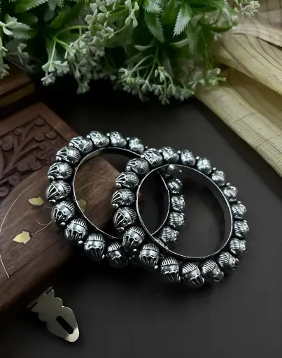 [296] Oxidized Dome Bead Bangles