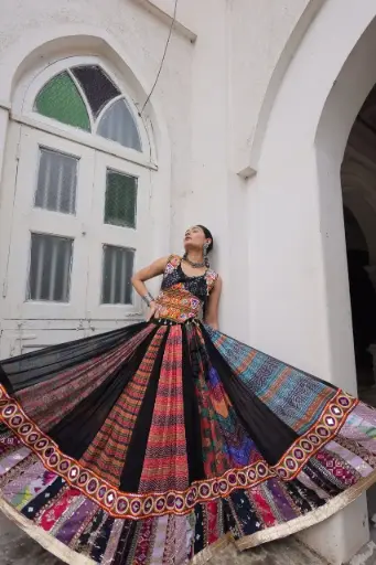 [331] The Navrangi Lehenga Choli_RASRANGINI_331
