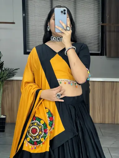 [338]  The Bandhej Bloom Lehenga Choli _RASRANGINI_338