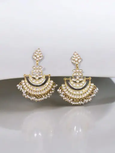 [51] Traditional Kundan & Pearl Chandbali Earrings(I)